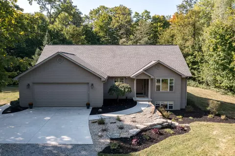 14562 Santa Fe New Knoxville Rd, Wapakoneta, OH 45895