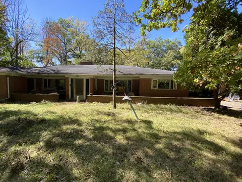 345 S Bird Rd, Springfield, OH 45505