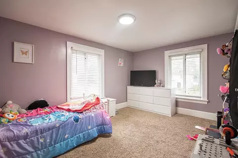 Bedroom - 1336 N Limestone St, Springfield, OH 45503 photo 4 of 4