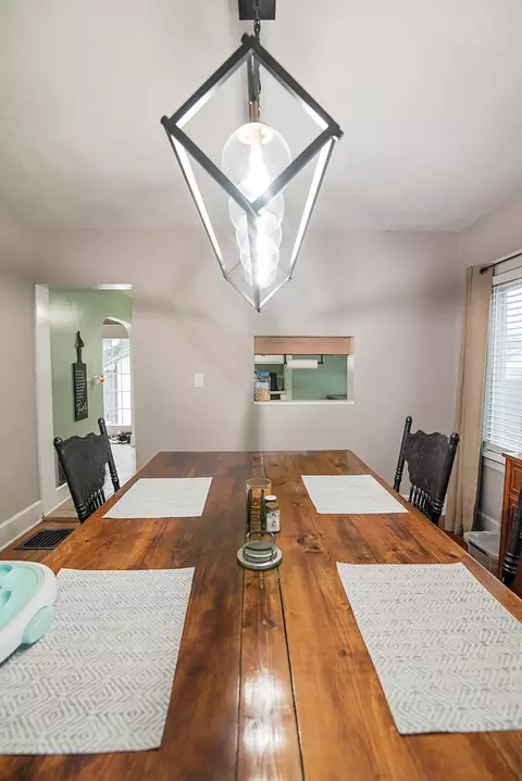 Dining - 1336 N Limestone St, Springfield, OH 45503 photo 2 of 2