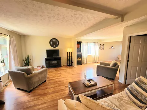 2441 Red Coach Dr, Springfield, OH 45503 photo 4