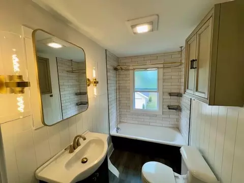 Bath - 124-126 E 3rd St, Springfield, OH 45504 photo 1 of 1