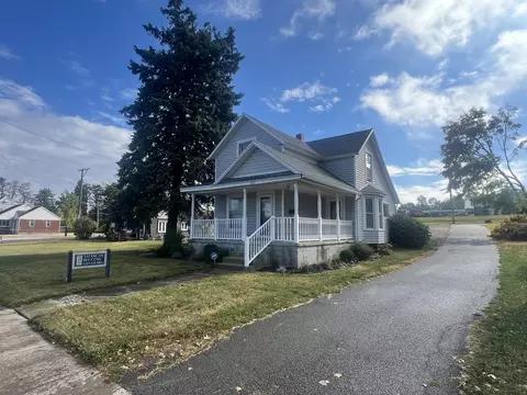 1046 N Main St, Bellefontaine, OH 43311