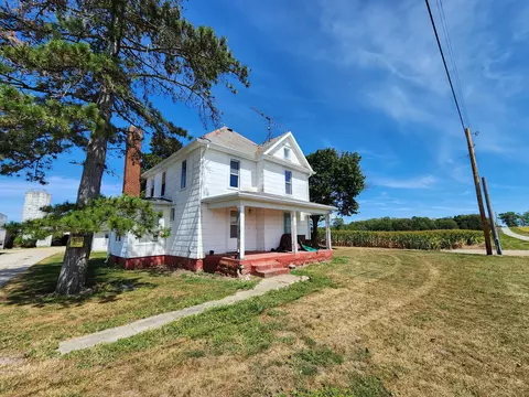 5632 E Pitchin Rd, South Charleston, OH 45368