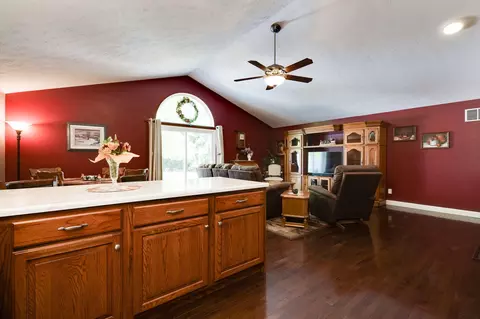Kitchen - 4638 Eastridge St, Springfield, OH 45503 photo 4 of 4