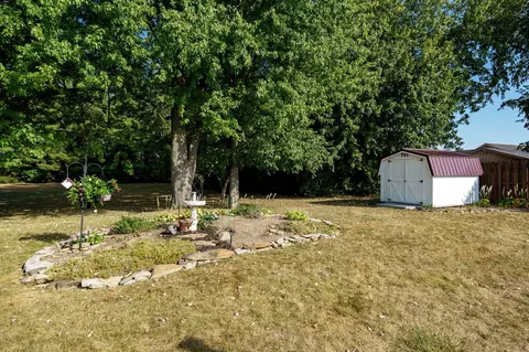 Exterior - 4638 Eastridge St, Springfield, OH 45503 photo 7 of 10