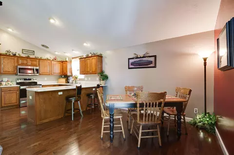 Dining - 4638 Eastridge St, Springfield, OH 45503 photo 1 of 2