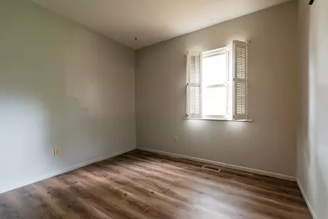 Bedroom - 1932 Falmouth Ave, Springfield, OH 45503 photo 3 of 6