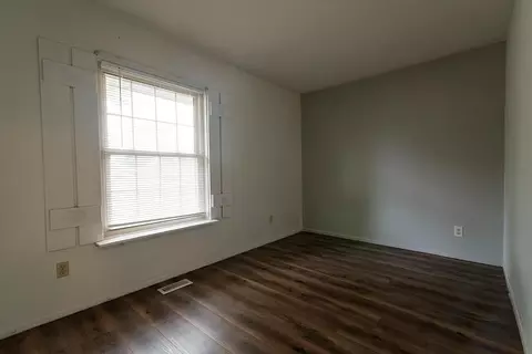 Bedroom - 1932 Falmouth Ave, Springfield, OH 45503 photo 1 of 6
