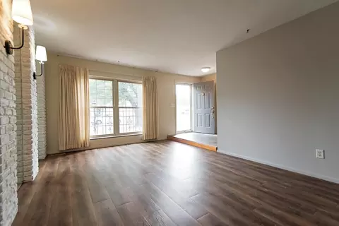 Living - 1932 Falmouth Ave, Springfield, OH 45503 photo 1 of 5