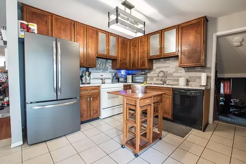 Kitchen - 3136 Bristol Dr, Springfield, OH 45503 photo 1 of 1