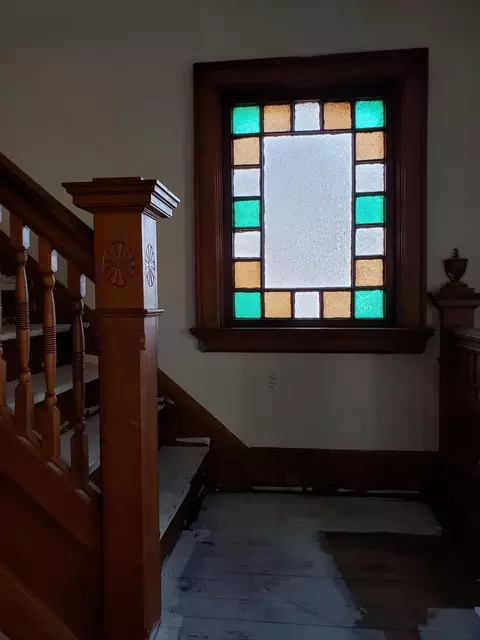 Entry Way - 1417 E High St, Springfield, OH 45505 photo 3 of 6