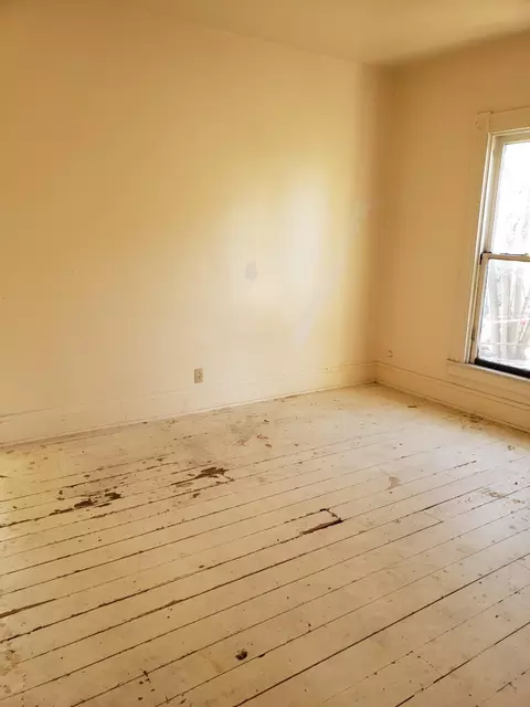 Bedroom - 1417 E High St, Springfield, OH 45505 photo 5 of 5