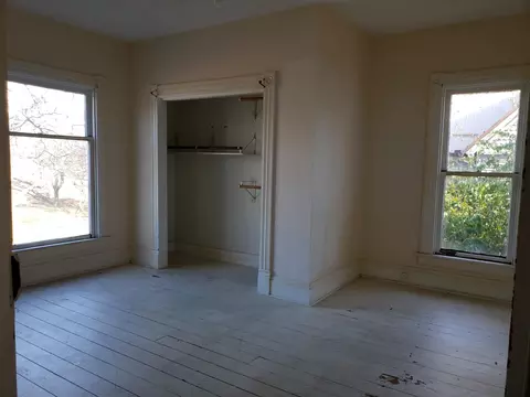 Bedroom - 1417 E High St, Springfield, OH 45505 photo 3 of 5