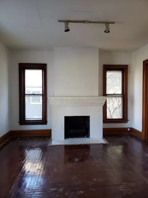 Living - 1417 E High St, Springfield, OH 45505 photo 3 of 3