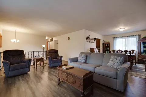 2860 Locust Dr, Springfield, OH 45504 photo 9