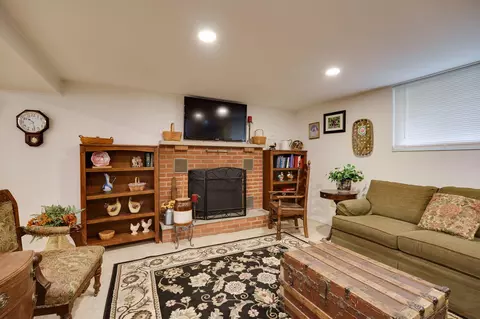 2860 Locust Dr, Springfield, OH 45504 photo 23