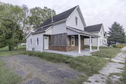 220 Koke St, De Graff, OH 43318 photo 2