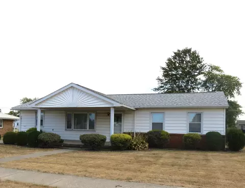 704 S Main St, Jackson Center, OH 45334