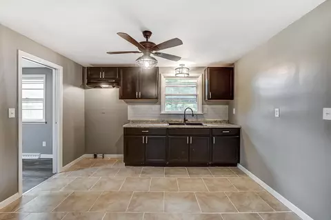 Kitchen - 1450 Moorefield Rd, Springfield, OH 45503 photo 1 of 2