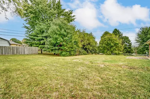 Exterior - 1450 Moorefield Rd, Springfield, OH 45503 photo 5 of 5