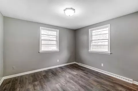 Bedroom - 1450 Moorefield Rd, Springfield, OH 45503 photo 5 of 6