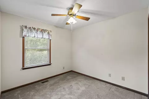 2370 W Possum Rd, Springfield, OH 45506 photo 27