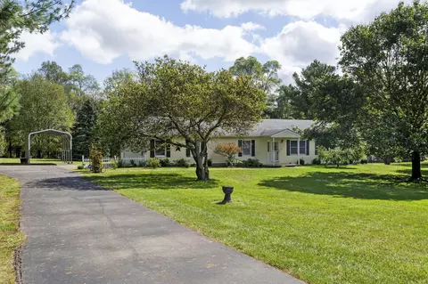2370 W Possum Rd, Springfield, OH 45506