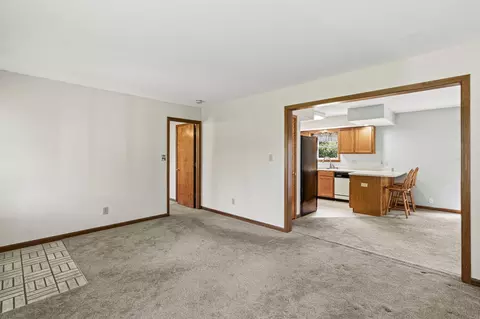 2370 W Possum Rd, Springfield, OH 45506 photo 11