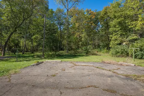 3081 Springfield Jamestown Rd, Springfield, OH 45505 photo 9
