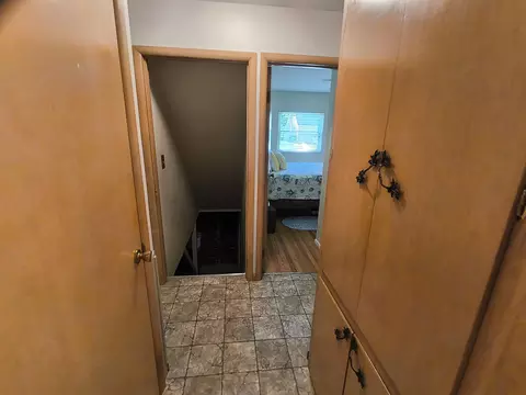 Entry Way - 830 Linden Ave, Celina, OH 45822 photo 4 of 12