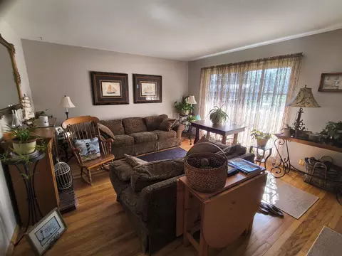 Living - 830 Linden Ave, Celina, OH 45822 photo 4 of 4