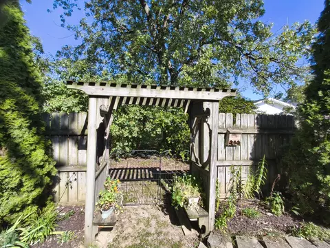 Exterior - 830 Linden Ave, Celina, OH 45822 photo 17 of 39