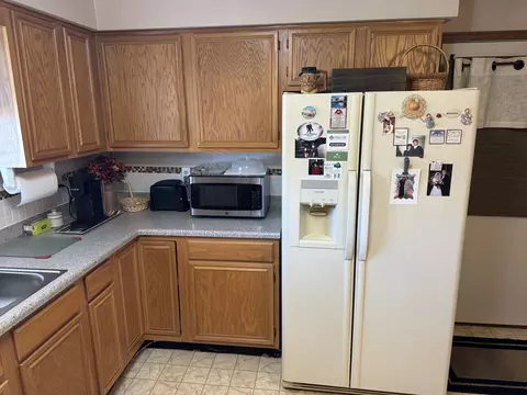 3951 Delmar Cir, Springfield, OH 45503 photo 13