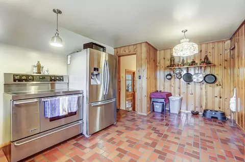Kitchen - 2831 Hillside Ave, Springfield, OH 45503 photo 4 of 5