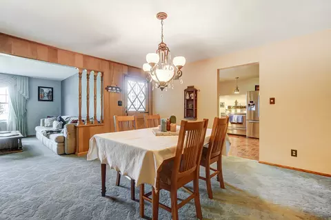 Dining - 2831 Hillside Ave, Springfield, OH 45503 photo 2 of 3