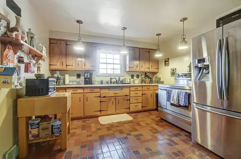 Kitchen - 2831 Hillside Ave, Springfield, OH 45503 photo 1 of 5