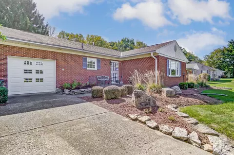 Exterior - 2831 Hillside Ave, Springfield, OH 45503 photo 6 of 21