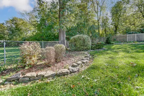 Exterior - 2831 Hillside Ave, Springfield, OH 45503 photo 16 of 21
