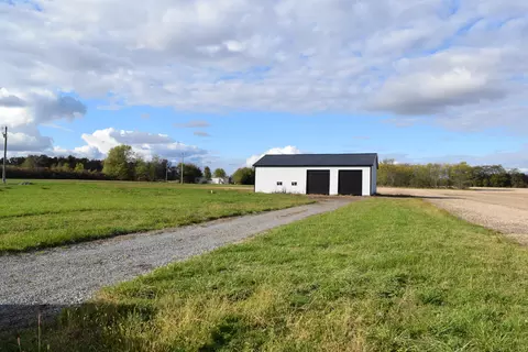 18421 Botkins Rd, Jackson Center, OH 45334