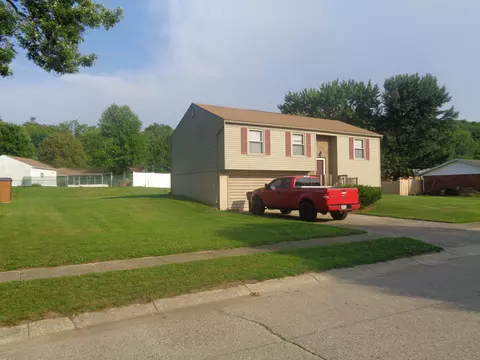 5324 Wakefield Dr, Fairborn, OH 45324