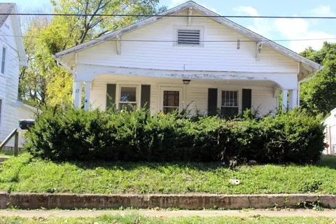 17 Pleasant Ave, Trotwood, OH 45426