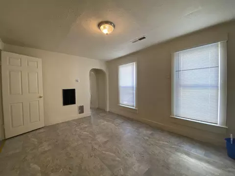 1812 W High St, Springfield, OH 45506 photo 11