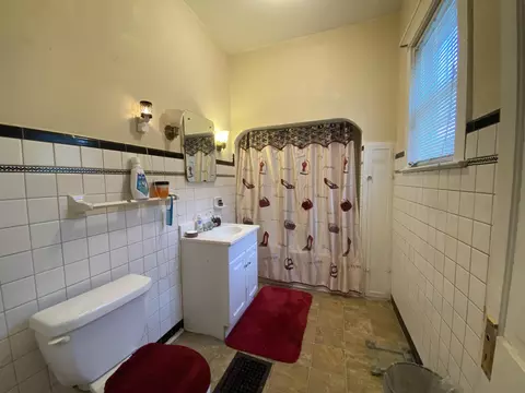 1812 W High St, Springfield, OH 45506 photo 8