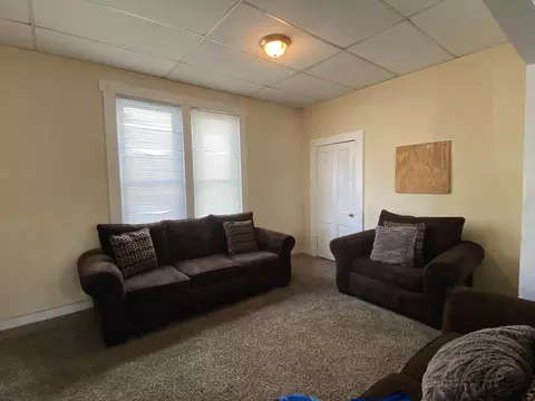 1812 W High St, Springfield, OH 45506 photo 5