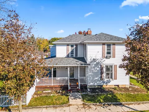 10 E High St, Pleasant Hill, OH 45359