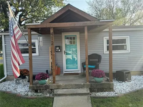 412 Troy St, Troy, OH 45373