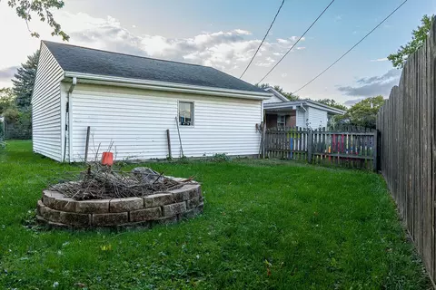 Exterior - 1033 Talisman Cir, Springfield, OH 45503 photo 3 of 3