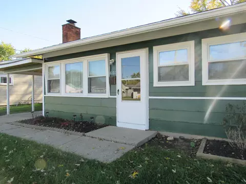 601 Mead Ln, Springfield, OH 45506