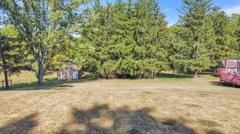 Exterior - 1480 Shrine Rd, Springfield, OH 45504 photo 7 of 9
